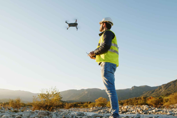 Inspección industrial con drones · Topógrafos Servicios Topográficos y Geomáticos Fortuna